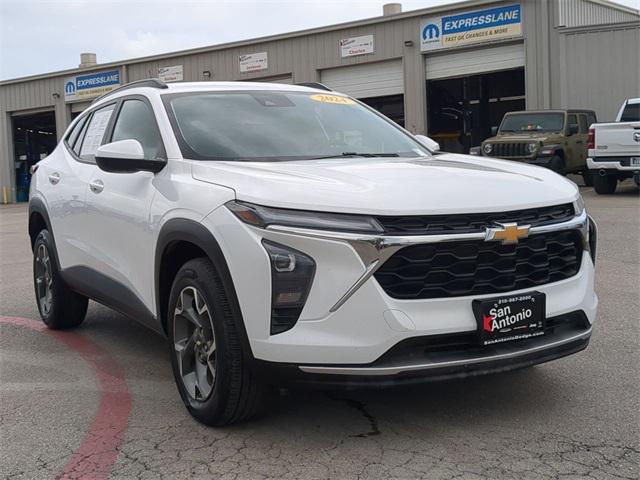 2024 Chevrolet Trax FWD LT