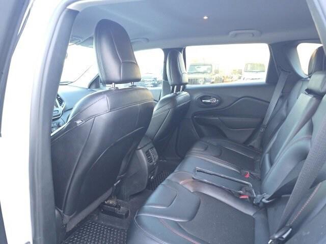 2023 Jeep Cherokee Trailhawk 4x4