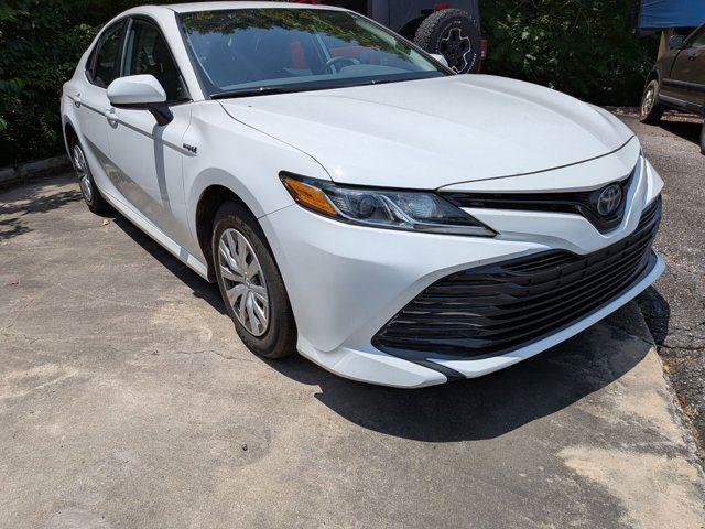 2020 Toyota Camry LE Hybrid