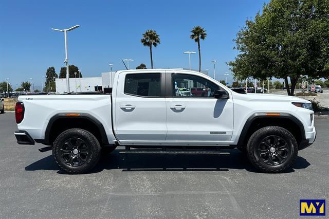 2023 GMC Canyon 4WD Crew Cab Short Box Elevation