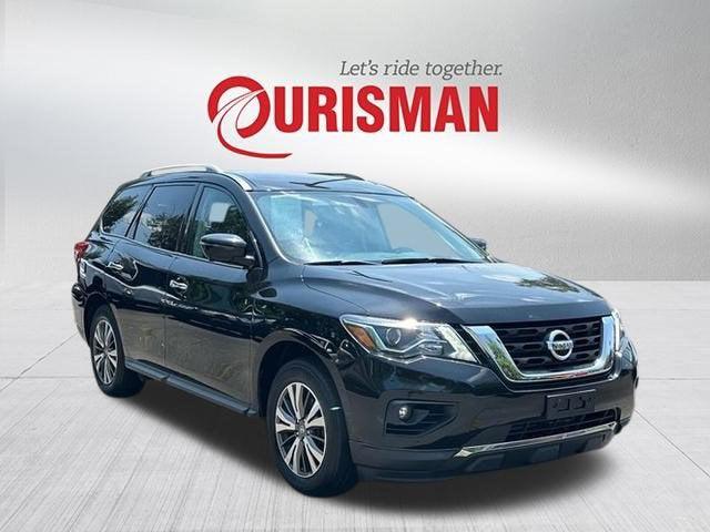 2017 Nissan Pathfinder SL