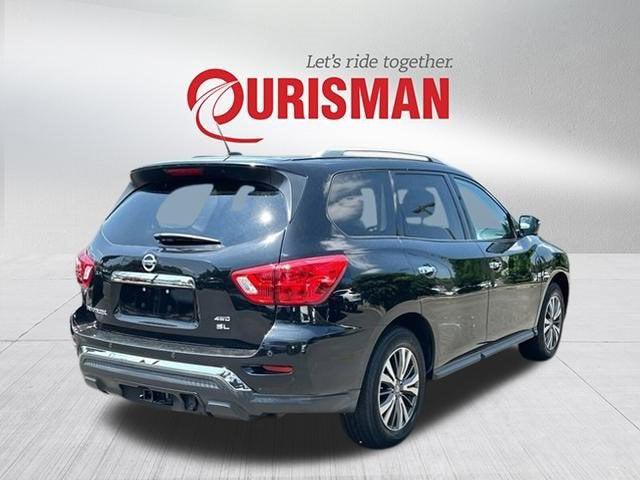 2017 Nissan Pathfinder SL