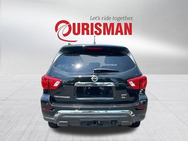 2017 Nissan Pathfinder SL