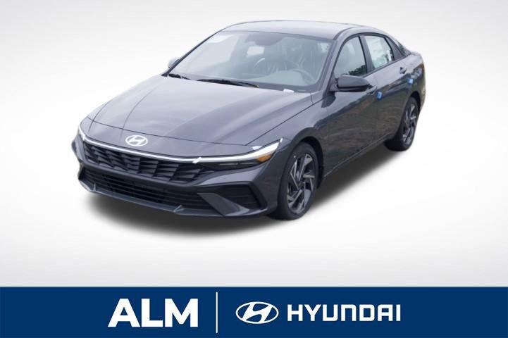 2025 Hyundai Elantra SEL's photo