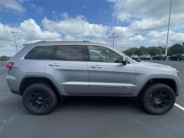 2020 Jeep Grand Cherokee Laredo E 4X2