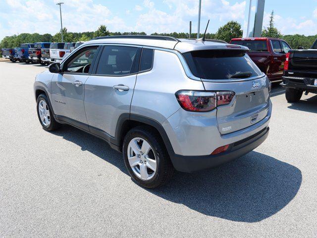 2022 Jeep Compass Latitude FWD