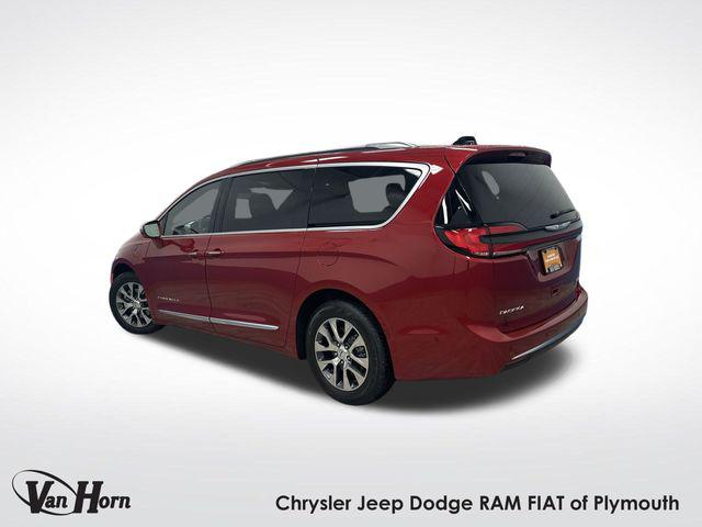 2024 Chrysler Pacifica Hybrid Pinnacle