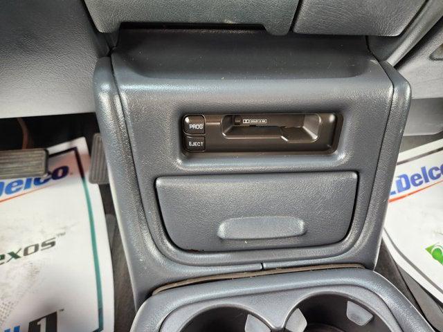 2002 Chevrolet Silverado 1500 LS