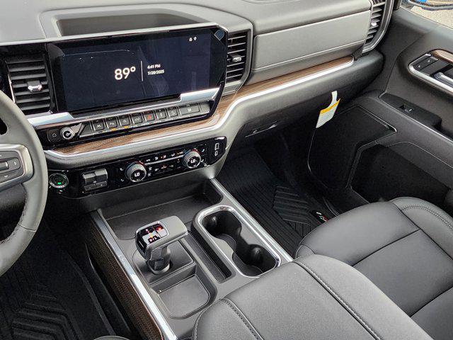 2025 Chevrolet Silverado 1500 LT 4WD
