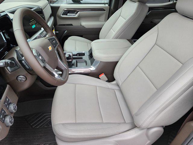 2025 Chevrolet Silverado 1500 LTZ 4WD