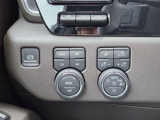 2025 Chevrolet Silverado 1500 LTZ 4WD