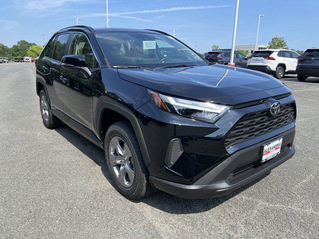 2025 Toyota RAV4 Hybrid XLE