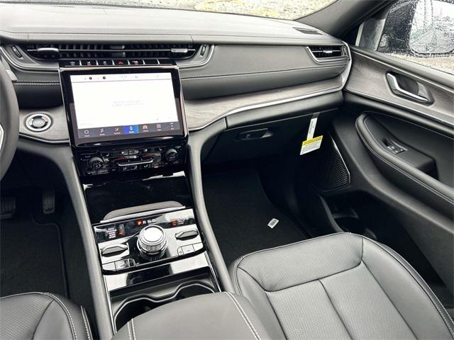 2025 Jeep Grand Cherokee GRAND CHEROKEE OVERLAND 4X4