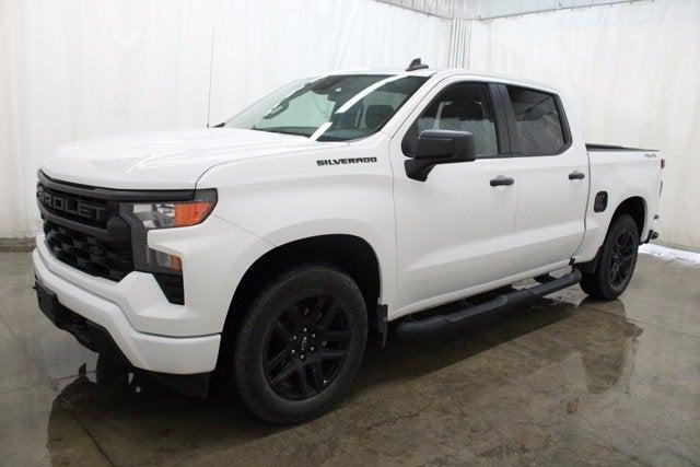 2024 Chevrolet Silverado 1500 4WD Crew Cab Short Bed Custom