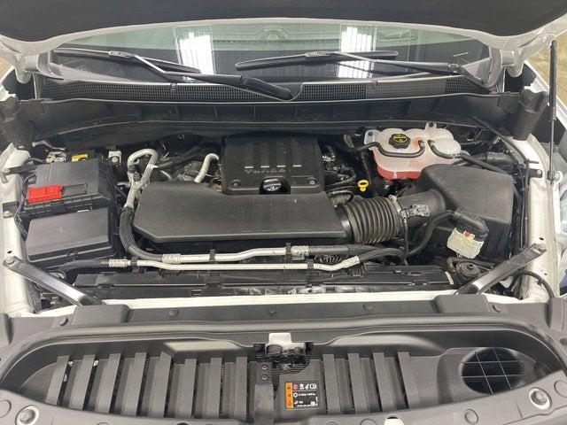 2024 Chevrolet Silverado 1500 4WD Crew Cab Short Bed Custom