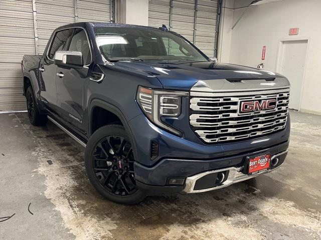 2023 GMC Sierra 1500 4WD Crew Cab Short Box Denali