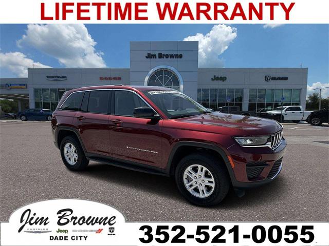 2022 Jeep Grand Cherokee Laredo 4x2
