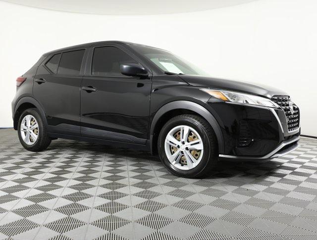 2022 Nissan Kicks S Xtronic CVT