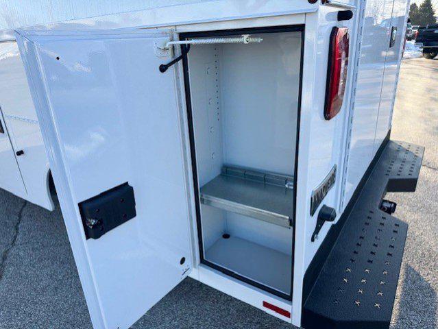 2024 Ford Transit Cutaway Base
