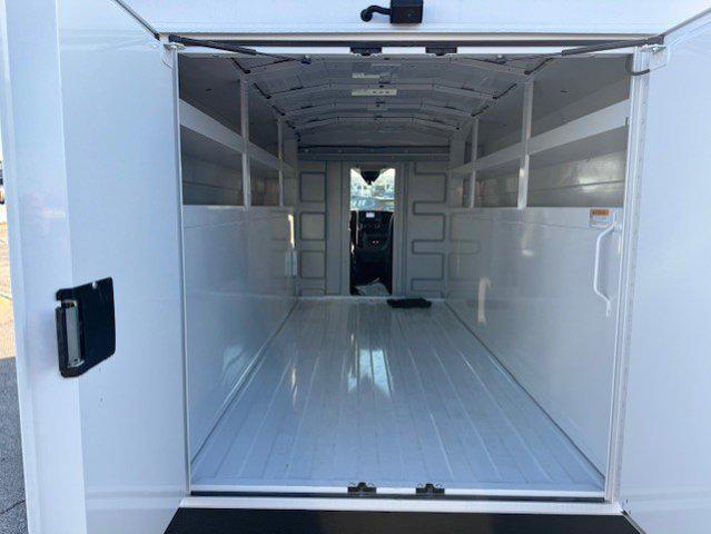 2024 Ford Transit Cutaway Base