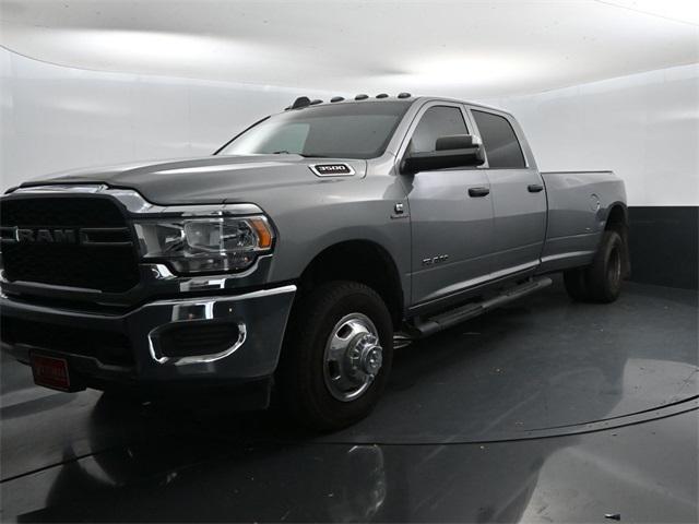 2022 RAM 3500 Tradesman Crew Cab 4x4 8 Box