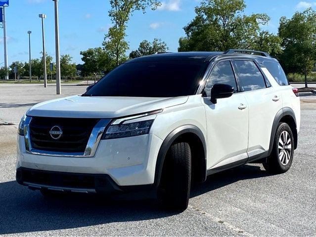 2024 Nissan Pathfinder SL FWD