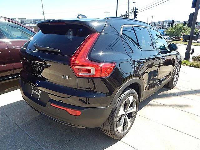 2026 Volvo XC40 B5 Plus