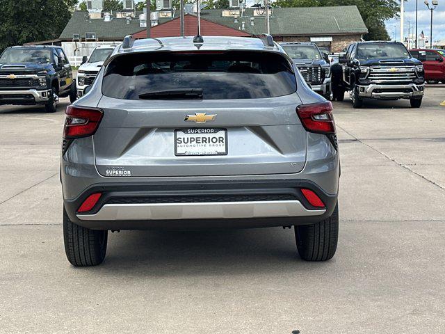 2025 Chevrolet Trax FWD LT