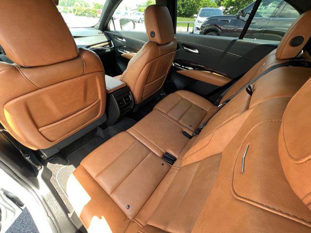 2022 Cadillac XT4 AWD Premium Luxury