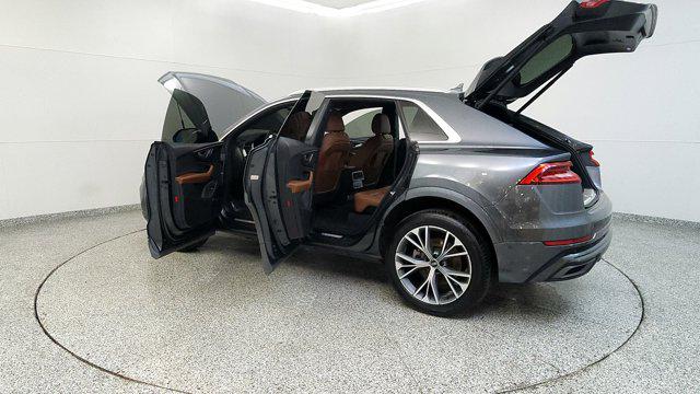 2021 Audi Q8 Premium Plus 55 TFSI quattro Tiptronic