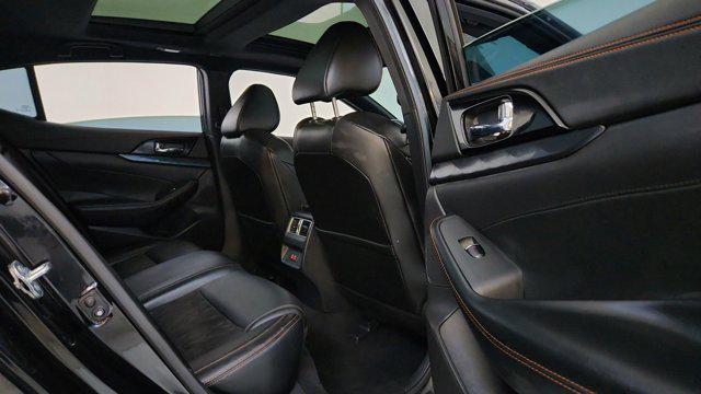 2022 Nissan Maxima SR Xtronic CVT