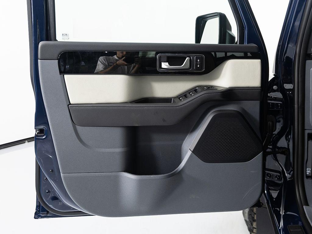 2025 INEOS Grenadier Fieldmaster Edition - Photo 10