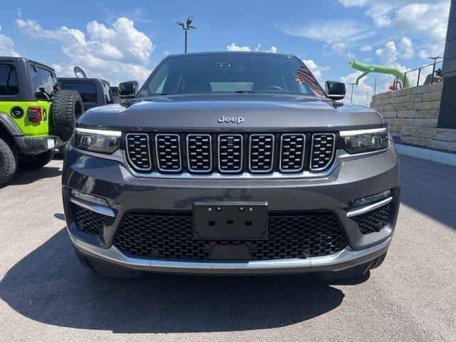 2022 Jeep Grand Cherokee Summit 4x4