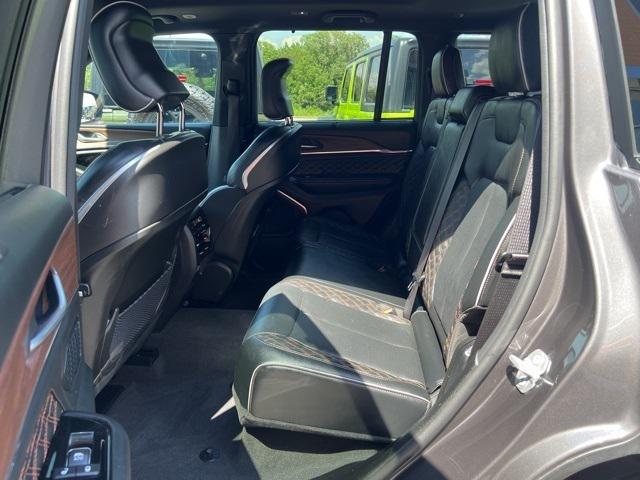 2022 Jeep Grand Cherokee Summit 4x4