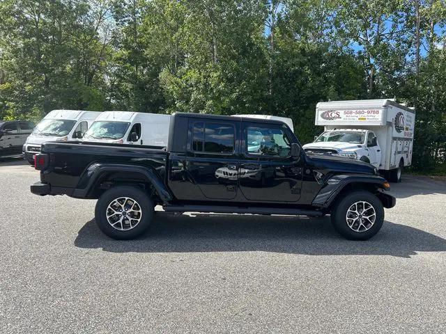 2025 Jeep Gladiator GLADIATOR SPORT S 4X4