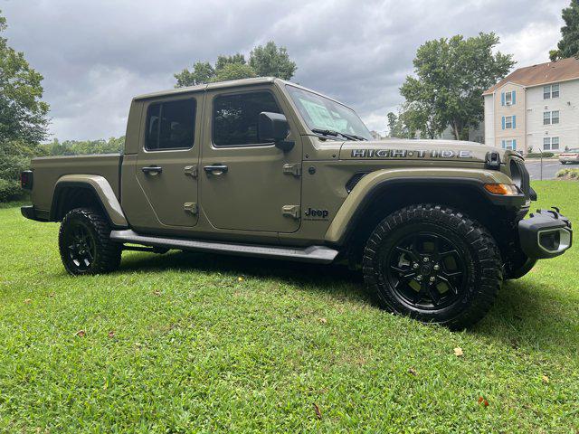 2025 Jeep Gladiator GLADIATOR HIGH TIDE 4X4