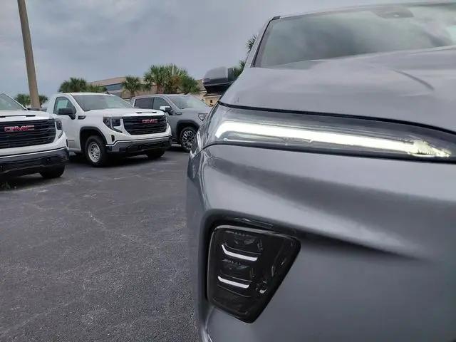 2025 Buick Enclave Preferred FWD