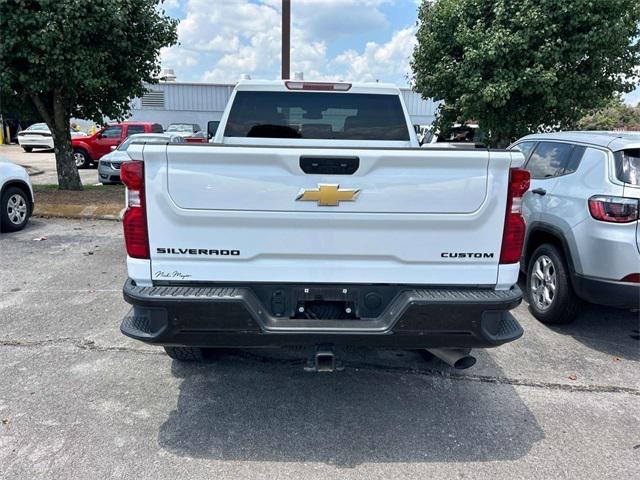 2024 Chevrolet Silverado 2500HD 4WD Crew Cab Standard Bed Custom