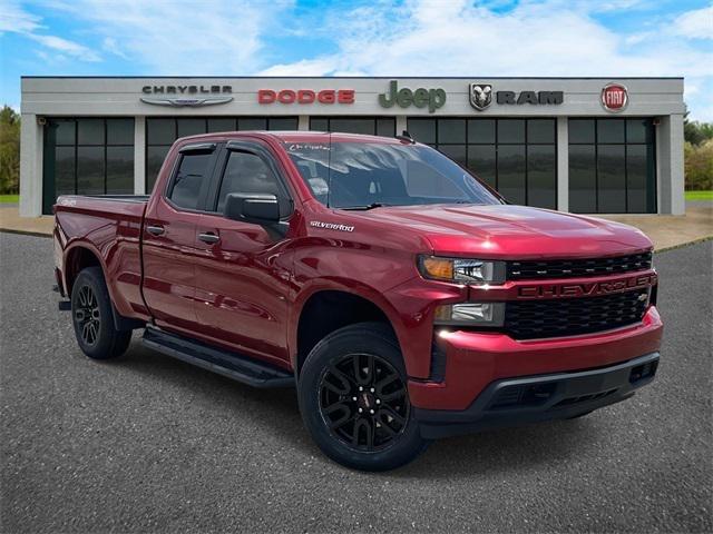 2020 Chevrolet Silverado 1500 4WD Double Cab Standard Bed Custom