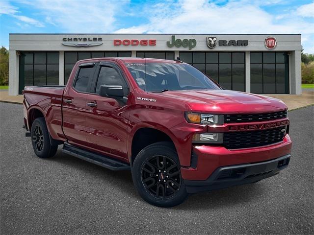 2020 Chevrolet Silverado 1500 4WD Double Cab Standard Bed Custom