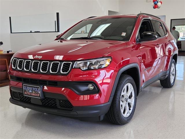 2025 Jeep Compass COMPASS LATITUDE 4X4