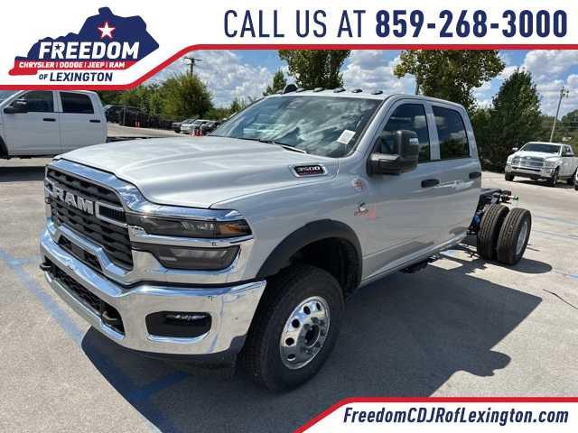 2025 RAM Ram 3500 Chassis Cab RAM 3500 TRADESMAN CREW CAB CHASSIS 4X4 60 CA 2025 RAM Ram 3500 Chassis Cab RAM 3500 TRADESMAN CREW CAB CHASSIS 4X4 60 CA