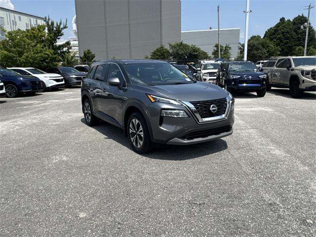 2022 Nissan Rogue SV FWD