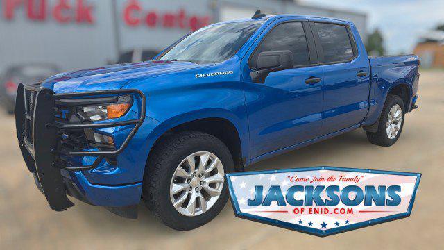 2022 Chevrolet Silverado 1500 4WD Crew Cab Short Bed Custom
