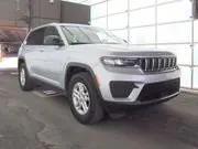 2023 Jeep Grand Cherokee Laredo 4x2