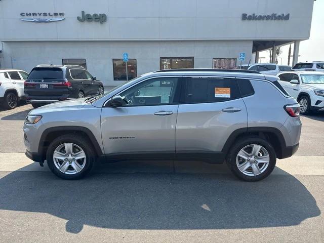 2022 Jeep Compass Latitude FWD