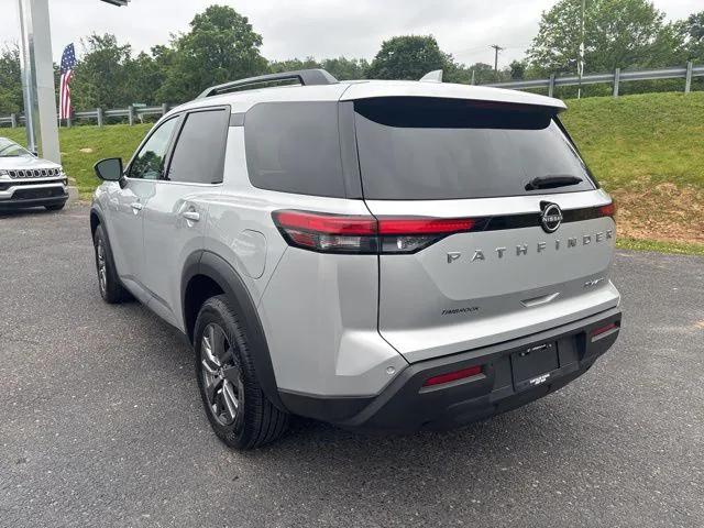 2022 Nissan Pathfinder SV 4WD