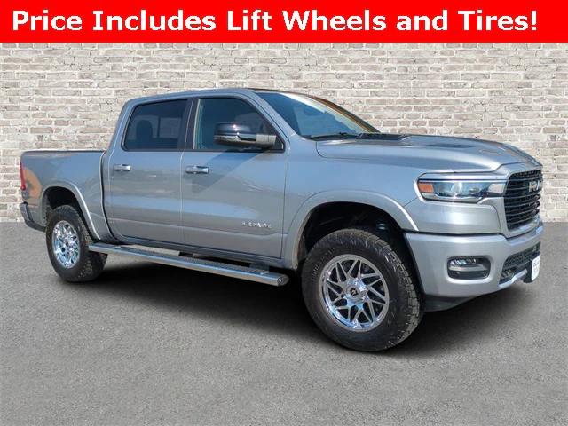 2025 RAM 1500 Laramie Crew Cab 4x4 57 Box