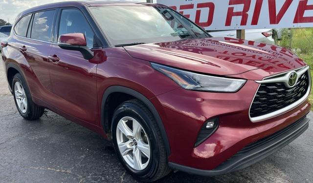 2022 Toyota Highlander LE