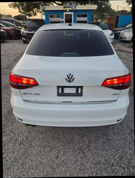 2017 Volkswagen Jetta 1.8T SEL Premium